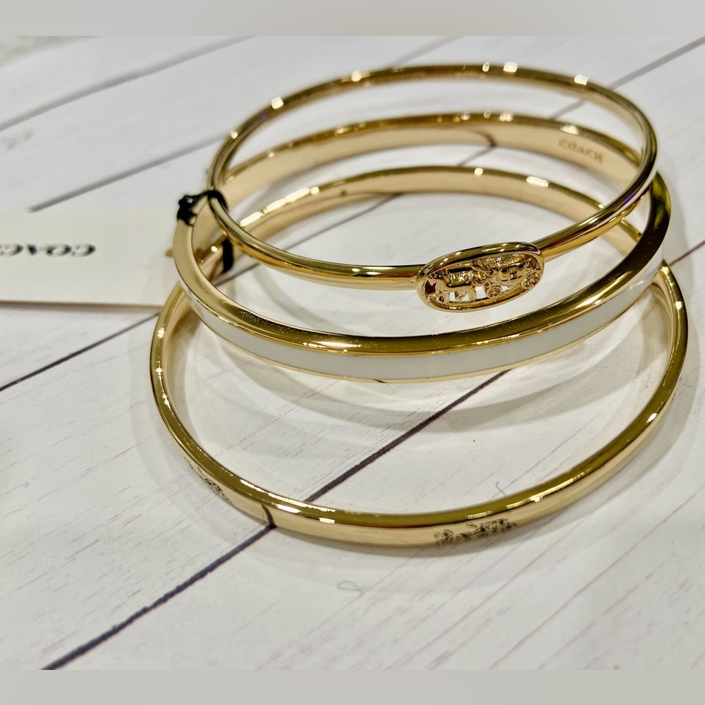 NWT! Coach set of 3 bangle bracelets. Gorgeous set in gold, white + Gift wrap - Picture 11 of 16